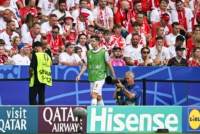 KAIYUNAPP-莱万多夫斯基新星刷新纪录表现突出，法国队前途光明！全场沸腾不已的简单介绍